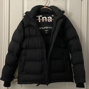 Aritzia Original Super Puff size medium